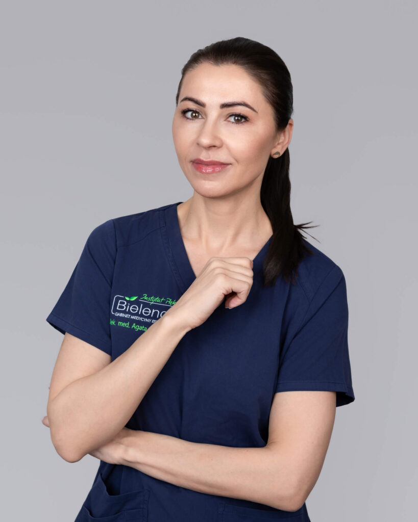Dr Agata Karlikowska